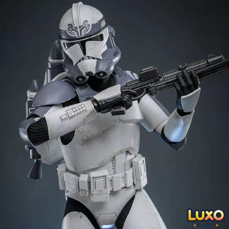 HotToys 1/6 TMS142/TMS143 Star Wars: The Clone Wars Wolfpack 104th Battalion Clone Trooper